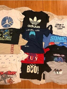 Boys 52 pc Name Brand Clothing Bundle size 7/8 boys small